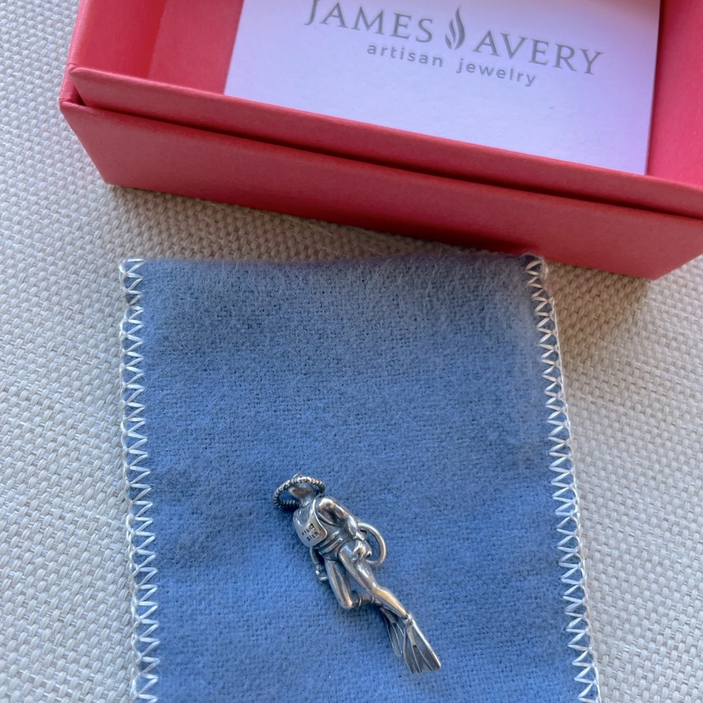NIB Retired James Avery Silver Scuba Charm